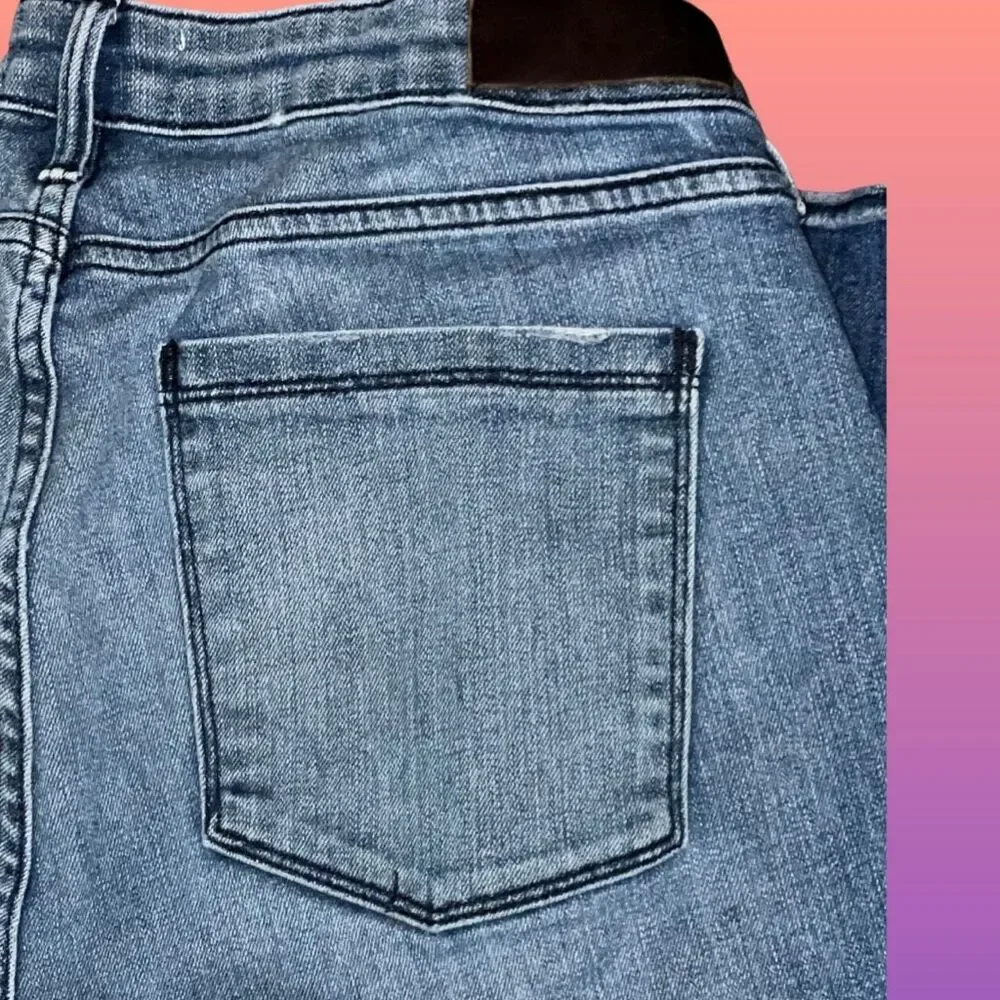 Plus Size Parker Smith Light Wash Crop Jeans Size 31x26 #105